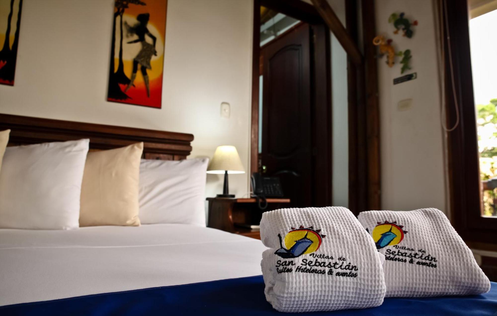 Hotel Boutique Villas De San Sebastian La Palmera Room photo