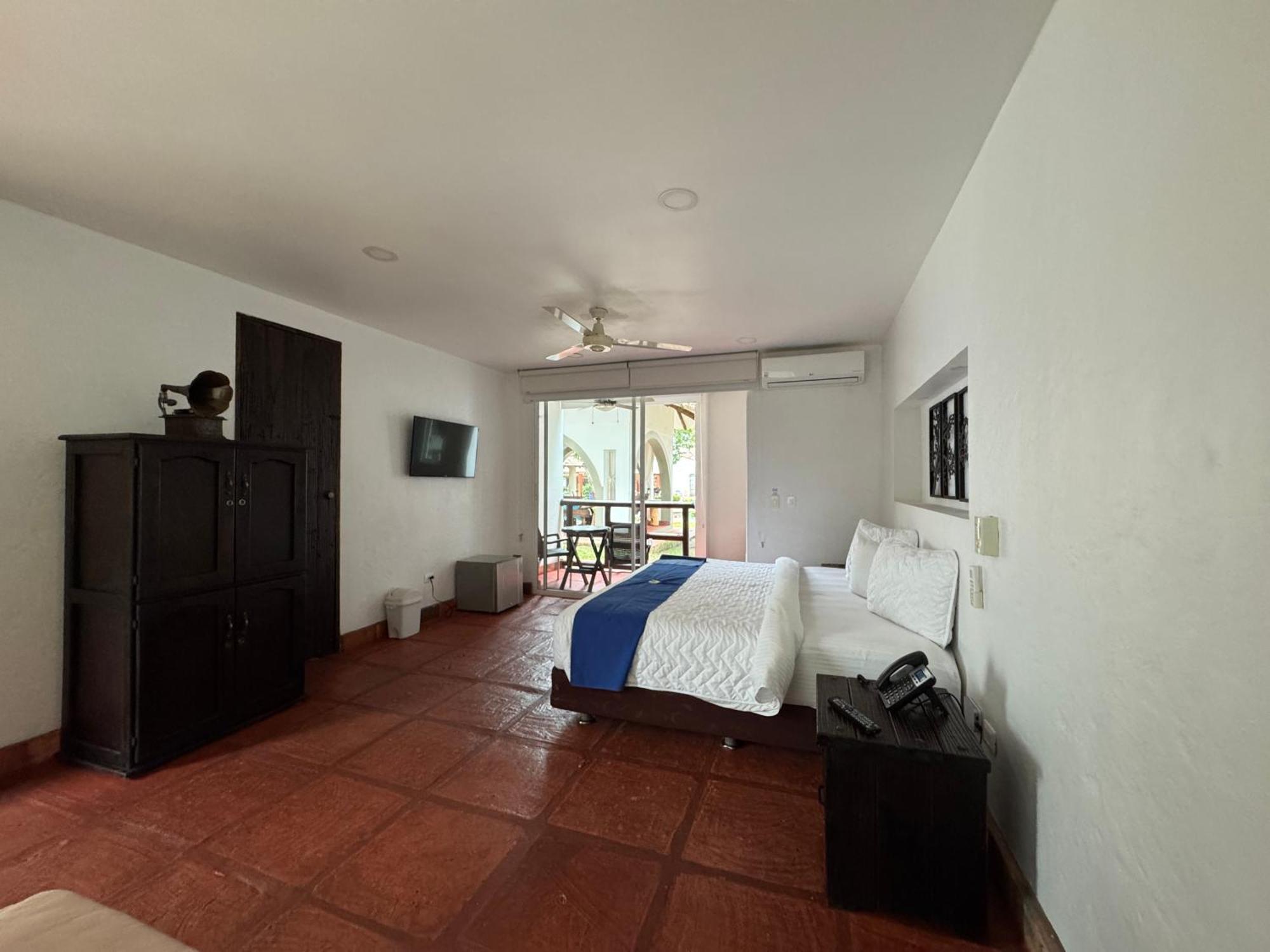 Hotel Boutique Villas De San Sebastian La Palmera Exterior photo